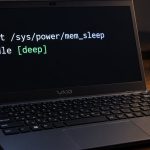 VAIO風ノートPCのターミナルにcat /sys/power/mem_sleepとs2idle [deep]を表示したイメージ。